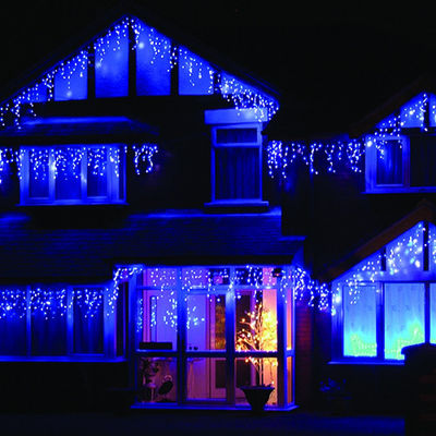 Las luces de Navidad más vendidas son de 12 V. Las luces solares impermeables para edificios