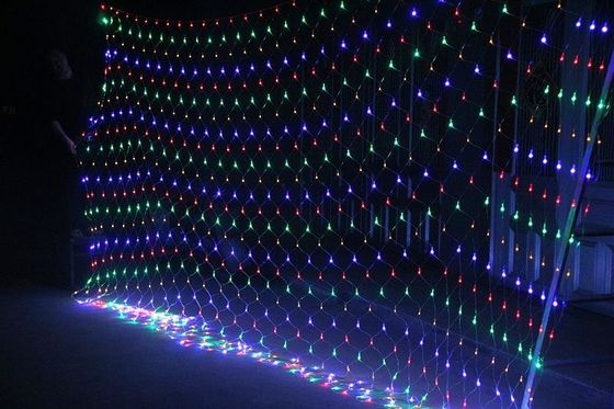 Venta al por mayor de luces de cuerdas decorativas de Navidad de 24 V luces de red para edificios