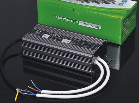 Transformador de neón de nueva llegada IP67 resistente al agua 24v 80w de suministro de energía LED